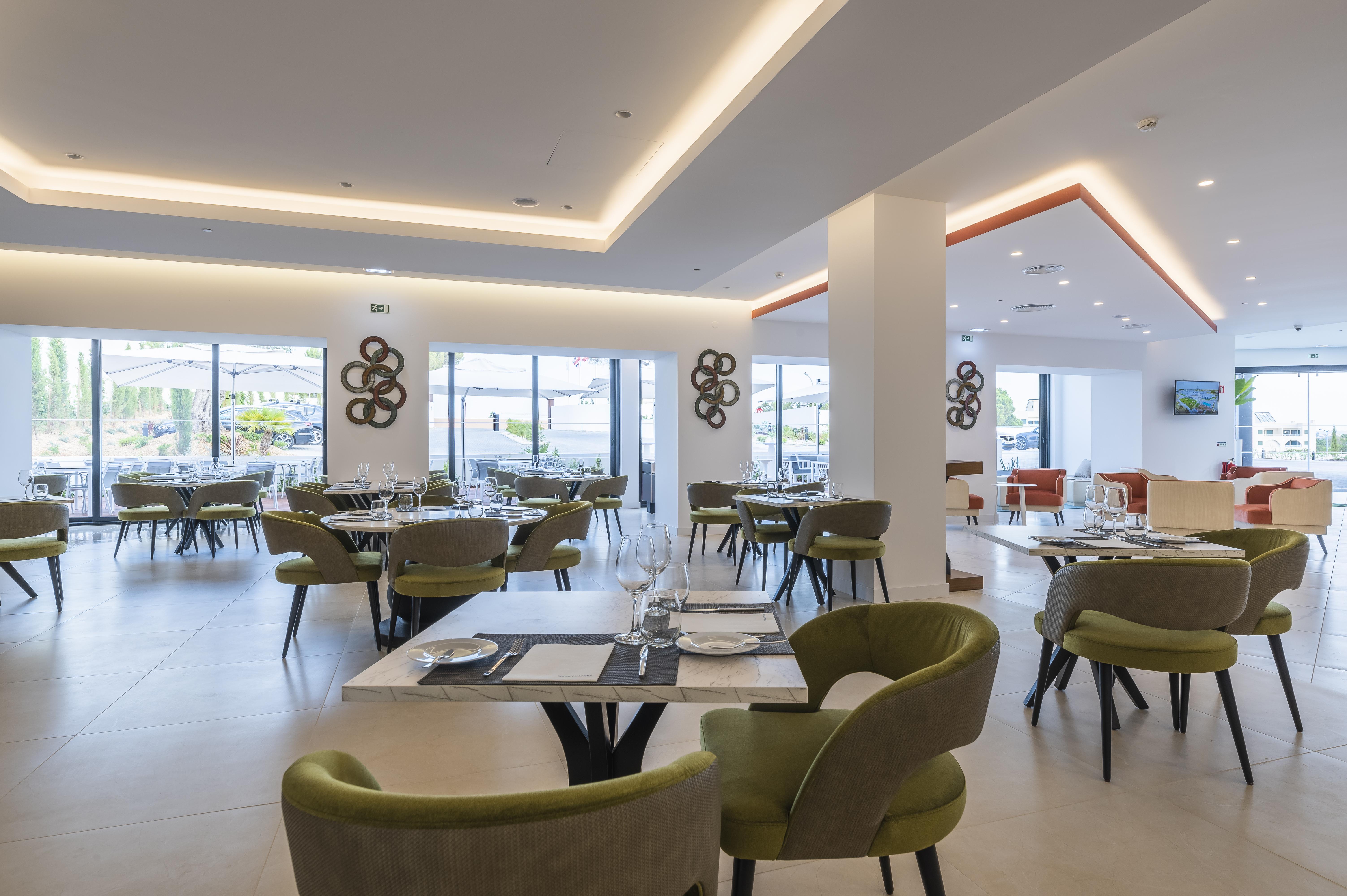 Regency Salgados Hotel & Spa อัลบูเฟรา ภายนอก รูปภาพ