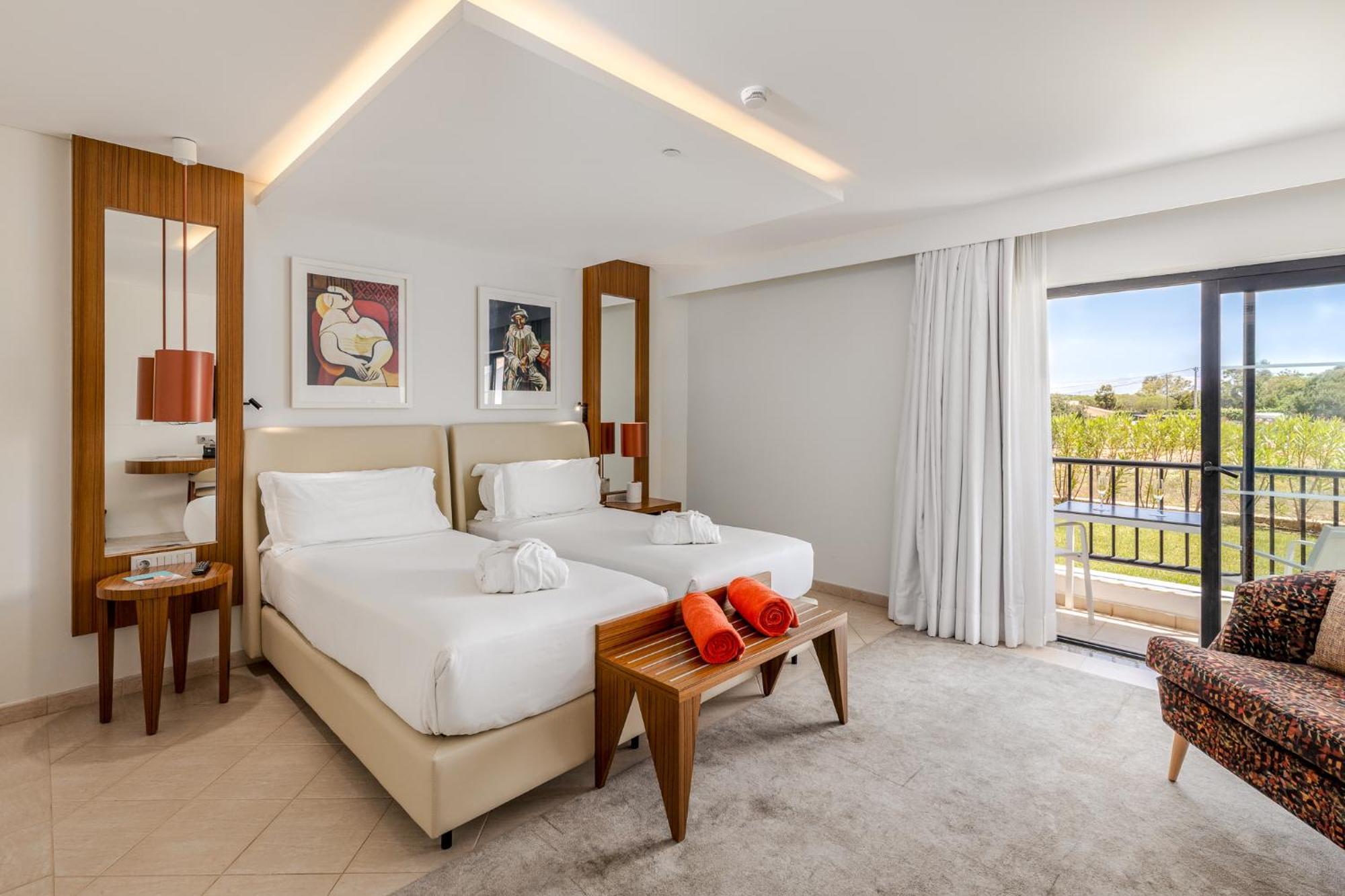 Regency Salgados Hotel & Spa อัลบูเฟรา ภายนอก รูปภาพ