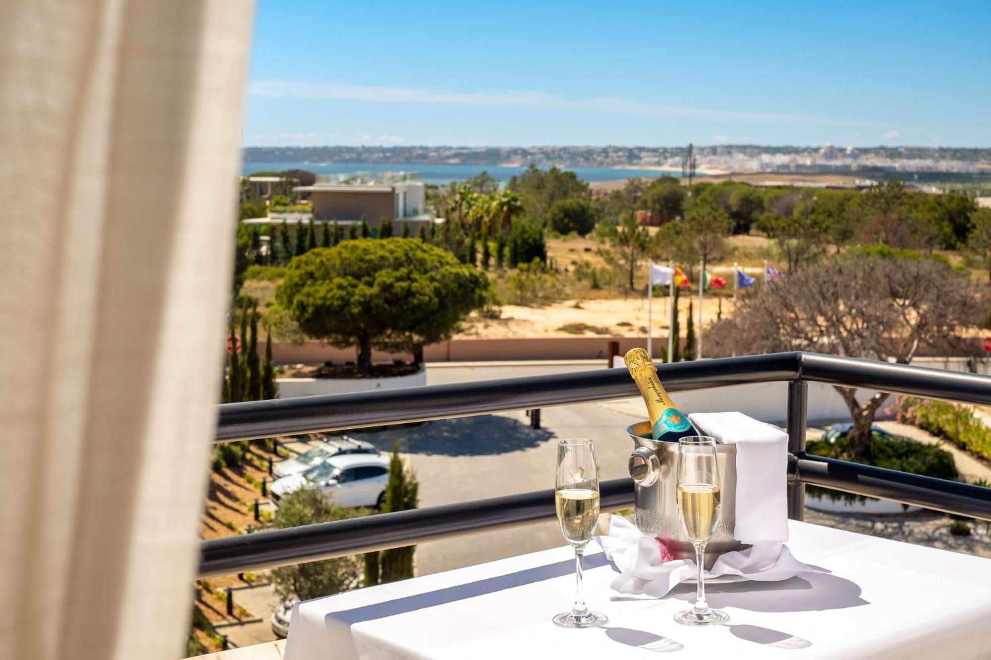 Regency Salgados Hotel & Spa อัลบูเฟรา ภายนอก รูปภาพ